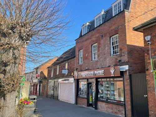 17/18/19 Eld Lane, Colchester, CO1