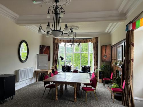 Sir William Hill Road, Grindleford, Hope Valley, S32