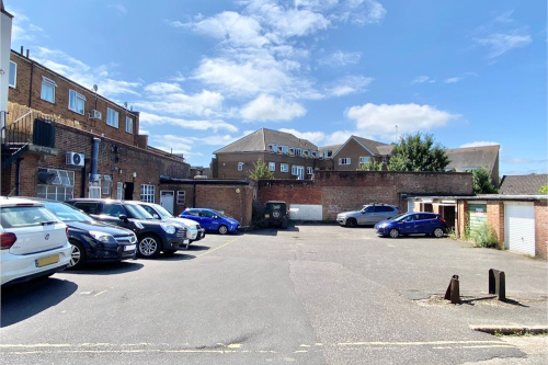 5 The Grange, High Street, Westerham, TN16