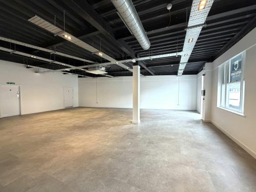 Units 2-3 & Unit 4, The Castlegate Centre, 69 Castle Gate, Newark, NG24