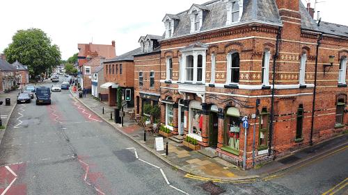 71b High Street, Tarporley, Chester, CW6