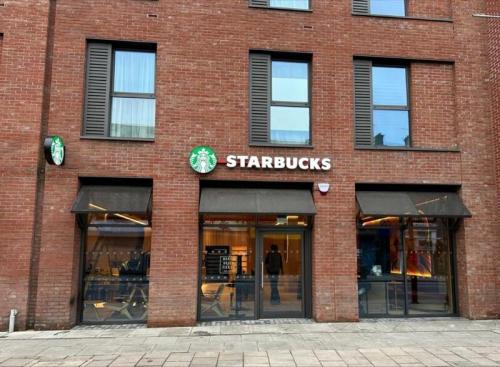 185 WEST HENDON BROADWAY, HENDON, LONDON, NW9