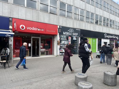 6 Trinity Parade ,High Street, Hounslow, TW3