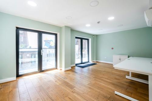 128 Hoxton Street & 17 Stanway Street, Hoxton, London, N1