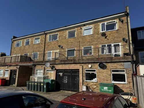 186-190 New Road, Croxley Green, WD3