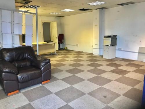 1 Beadles Parade Rainham Road South, Dagenham, RM10