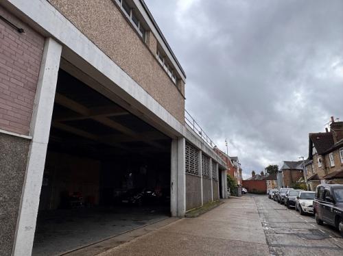 5 Centric Parade, 200 High Street, Loughton, IG10