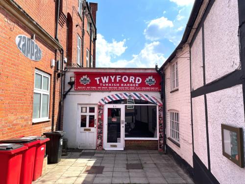 9a High Street, Twyford, RG10