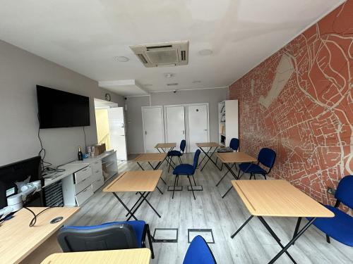 466-468 Roman Road, Mile End, London, E3
