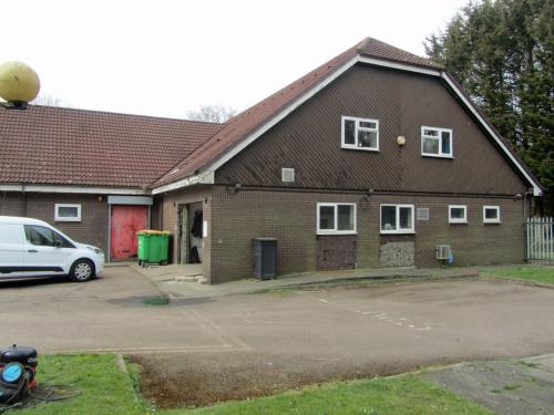 Five Ashdown Garage, London Road, Flimwell, TN5