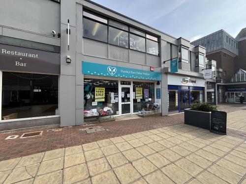 Unit 17, London Road, The Boulevard, Waterlooville, PO7