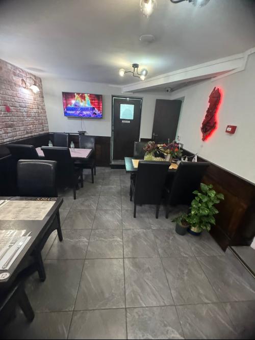 Green Lanes, Palmers Green, London, N13