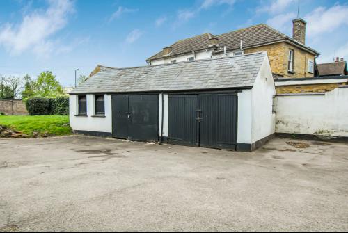 93 Sussex Place, Slough, SL1