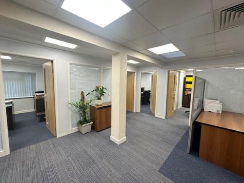 1324-1326 High Road, Whetstone, London, N20