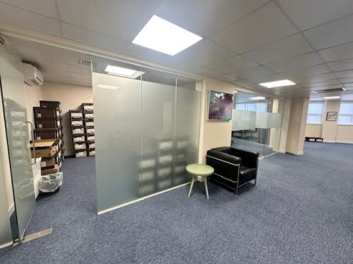1324-1326 High Road, Whetstone, London, N20