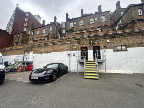 171, 171 Finchley Road, Swiss Cottage, London, NW3
