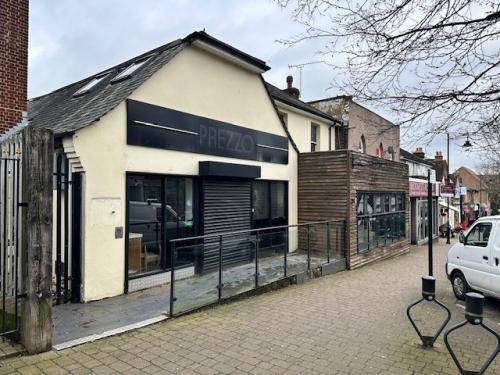 63 QUEENS ROAD, BUCKHURST HILL, IG9