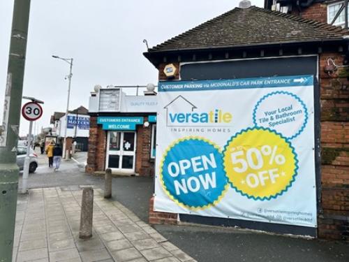 HORNS ROAD CLOSE TO JUNCTION WITH A12, NEWBURY PARK, ILFORD, IG2