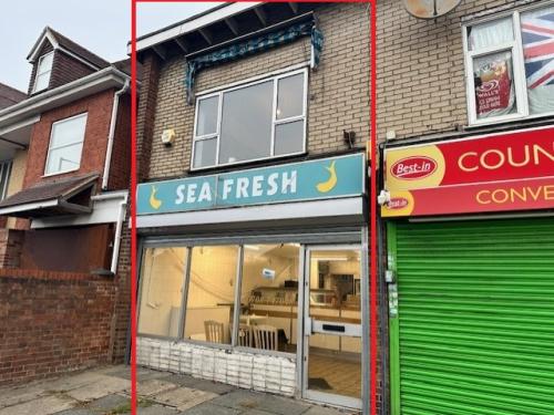 257 Chase Cross Road, COLLIER ROW, RM5