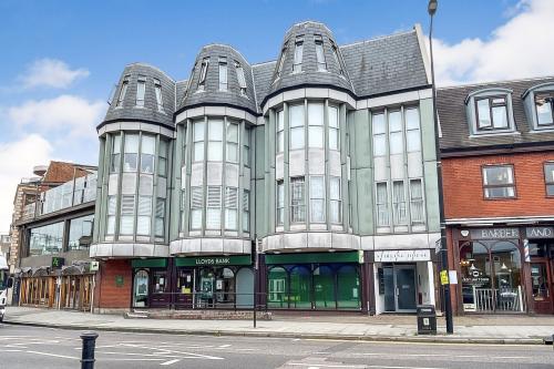 STIRLING HOUSE, 21-25 Station Lane, HORNCHURCH, RM12