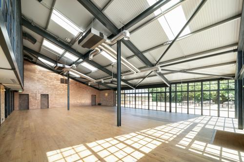 Box 4, Boxengasse, Langlord Lane, Bicester, OX25
