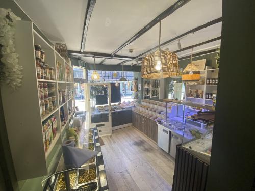 11 Market Place, St. Albans, AL3