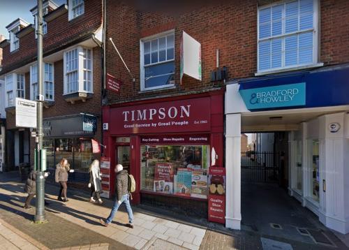 10 Chequer Street, St. Albans, AL1