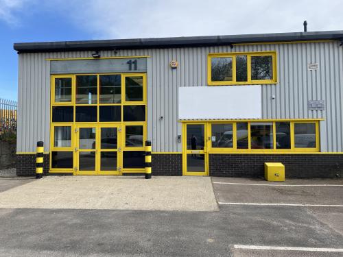 11 The Caxton Centre, Porters Wood, St Albans, AL3