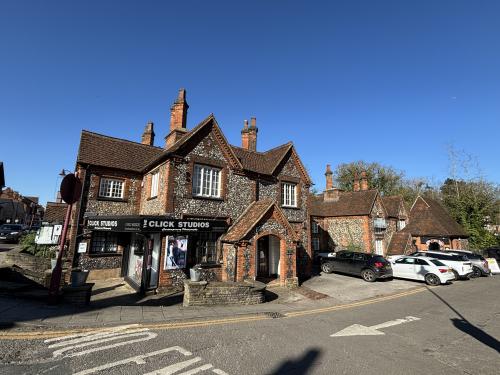 253-255 Watling Street, Radlett, WD7