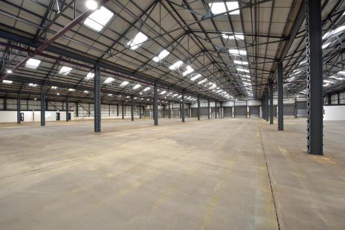 Unit B3, Heywood Distribution Park, Pilworth Road, Rochdale, OL10