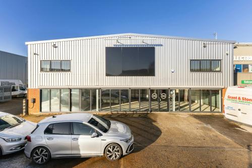 Gatehouse Industrial Area, 4-12 Kempson Close, Aylesbury, HP19