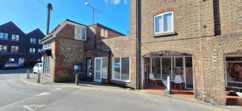 Unit 2 The Old Mill, River Road, Arundel, BN18