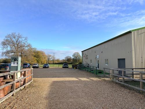 Unit 2, Elm Park Garden Centre, Aldermaston Road, Pamber End, Tadley, RG26
