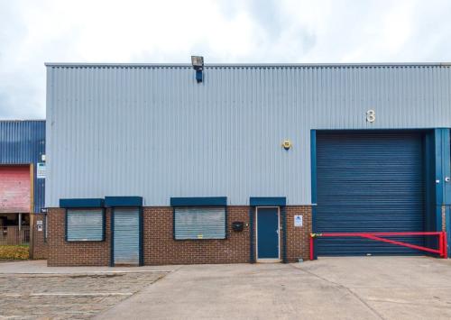 Unit 3, Park Parade Industrial Estate, Ashton-under-Lyne, OL6