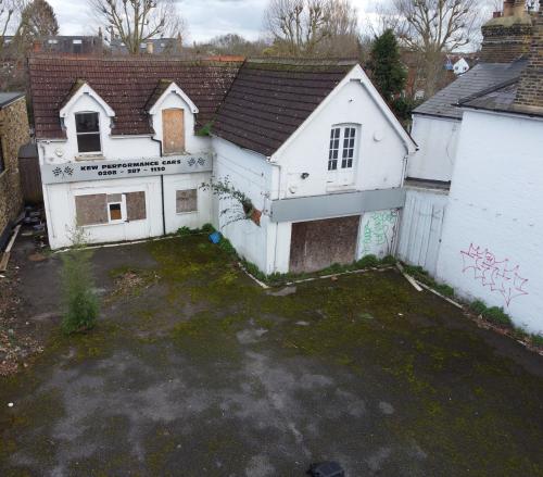 267 Sandycombe Road, Kew, TW9
