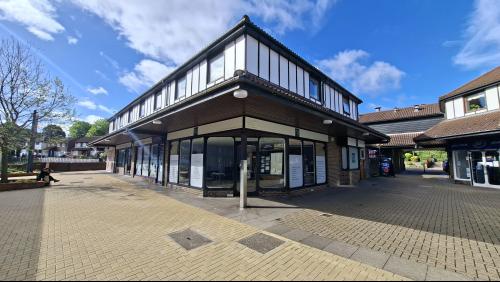 6, 6 The Pantiles, Billericay, CM12
