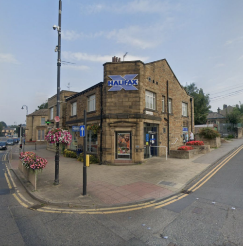 194 Huddersfield Road, Mirfield, WF14