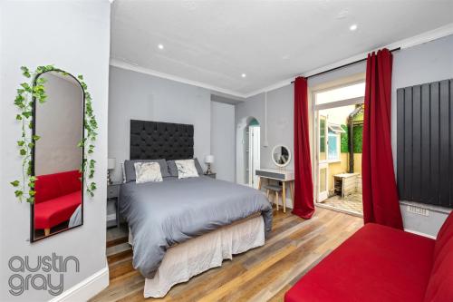 51 Regency Square, Brighton, BN1