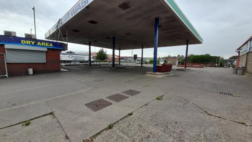 Rix Road Service Station, Rix Road, Hull, HU7