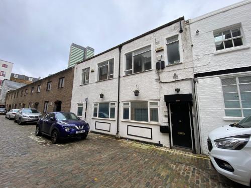 6 Grafton Mews, Fitzrovia, London, W1T