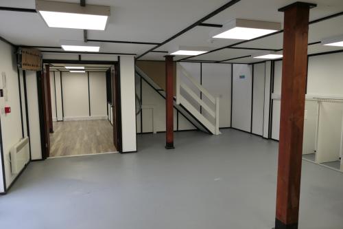 Unit 1, Hilltop Farm, Lyne Lane, Lyne, Chertsey, KT16