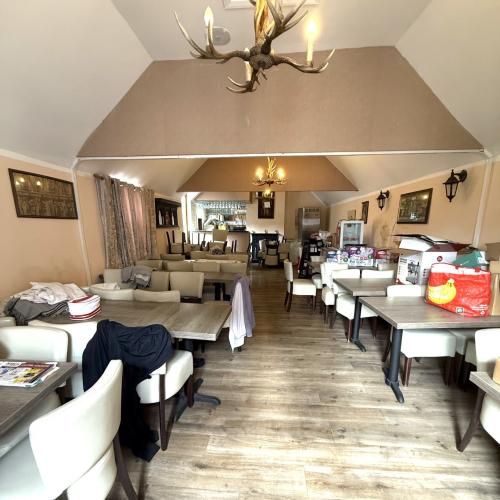 2 Holcombe Street, Hammersmith, London, W6