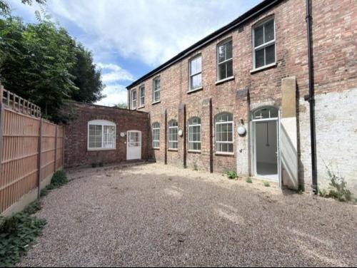 6 - 8 Old Dairy Court, 17, Crouch Hill, London, N4