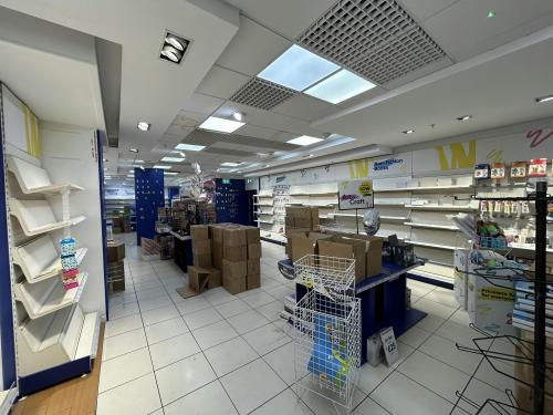 27/1 The Mall, Heathway, Dagenham, RM10