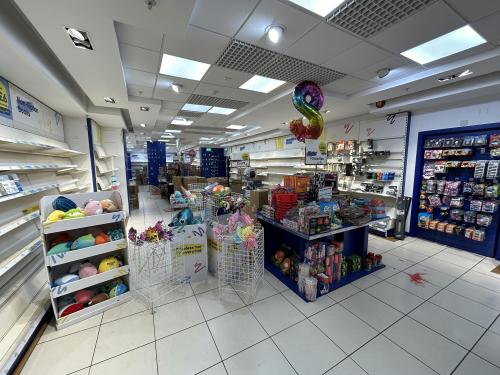 27/1 The Mall, Heathway, Dagenham, RM10