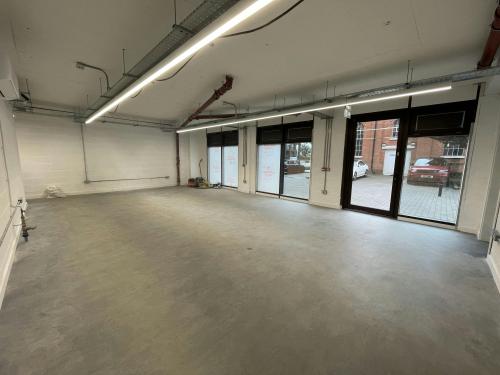 13 Upper Dock Walk, Royal Docks, London, E16