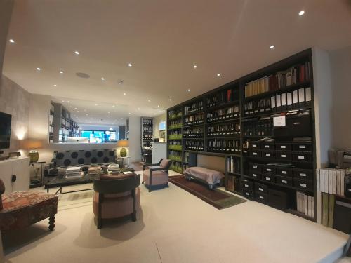 78 High Street, Odiham, Hook, RG29