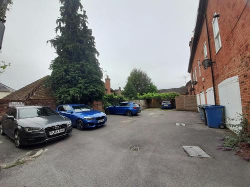 Former Kings Restaurant, 65 High Street, Odiham, Hook, RG29