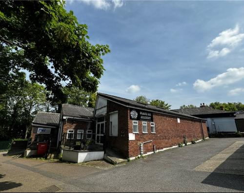 12 a/b Western Road, Billericay, CM12