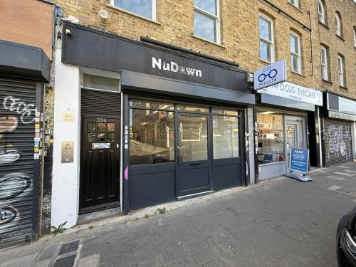 206 Well Street, Hackney, London, E9